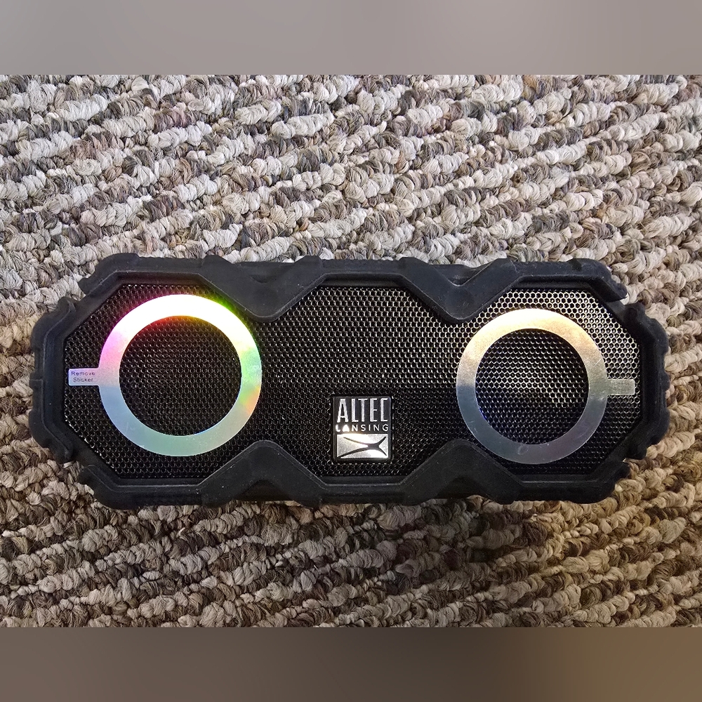 Altec Lansing Mini Life Jacket Jolt, Waterproof 5 -Watt Bluetooth Indoor/Outdoor